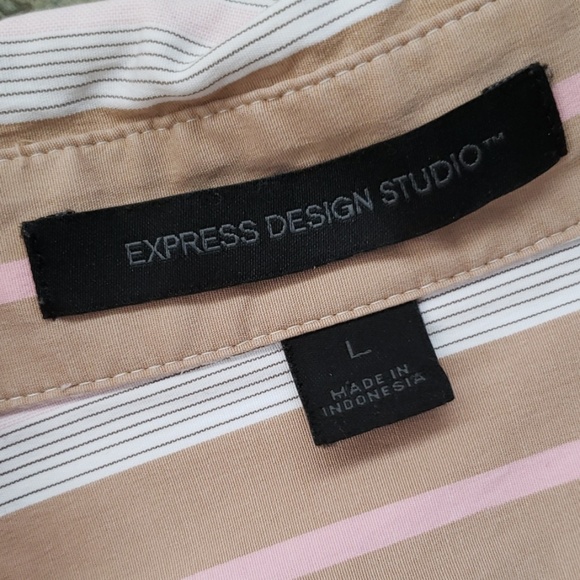 Express Button Down Top - Picture 3 of 4